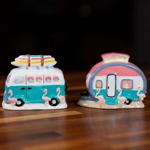 NIB NWT Blue Sky Flamingo Camper Salt & Pepper Shaper Set 2 Piece Surfboard